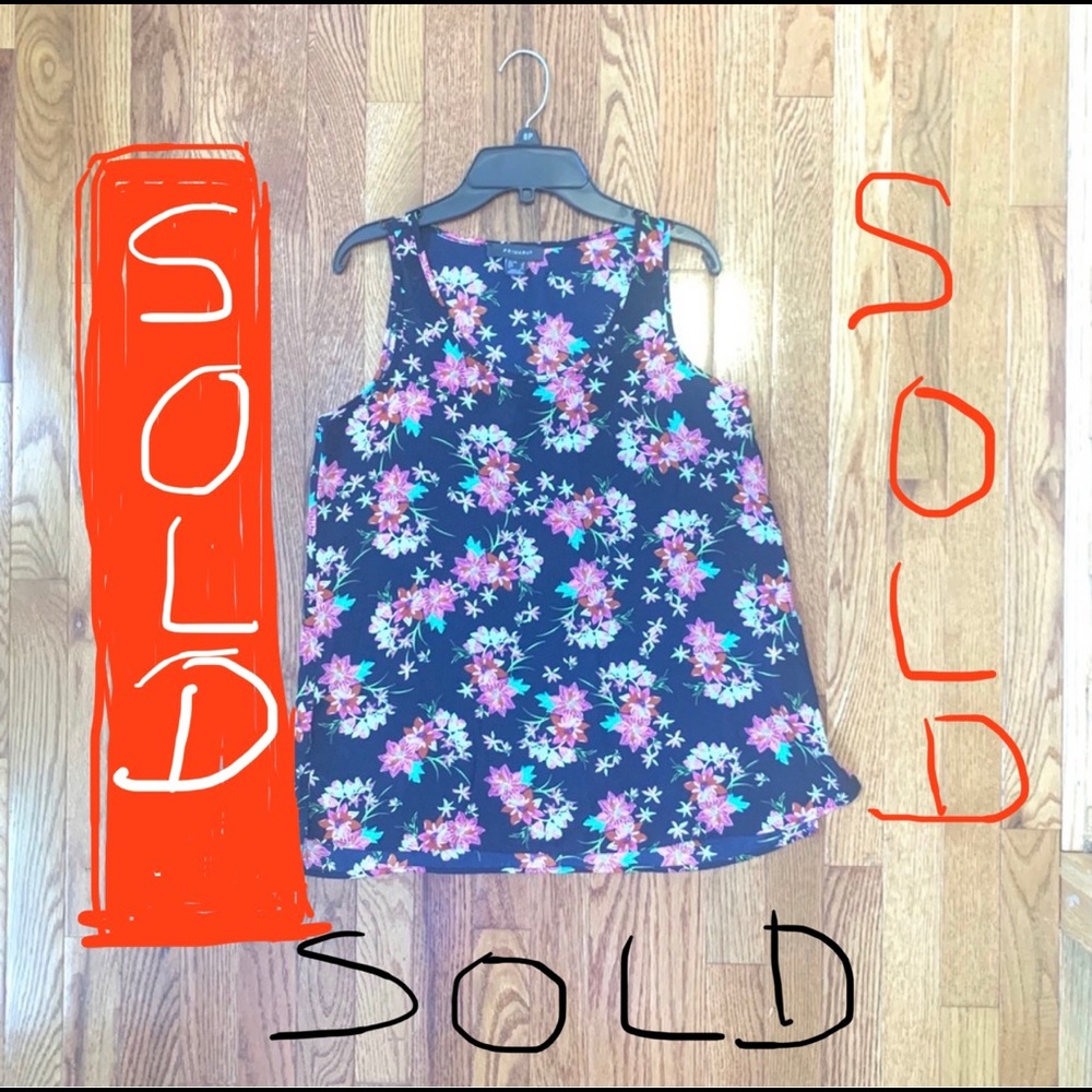 ‼️SOLD‼️on my web site!Casual Tank top
